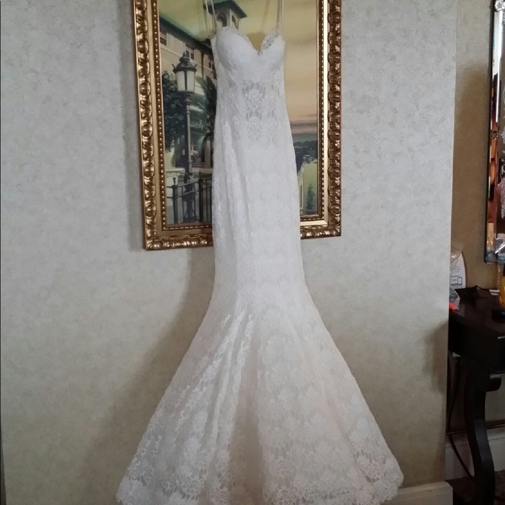 Pnina Tornei wedding dress